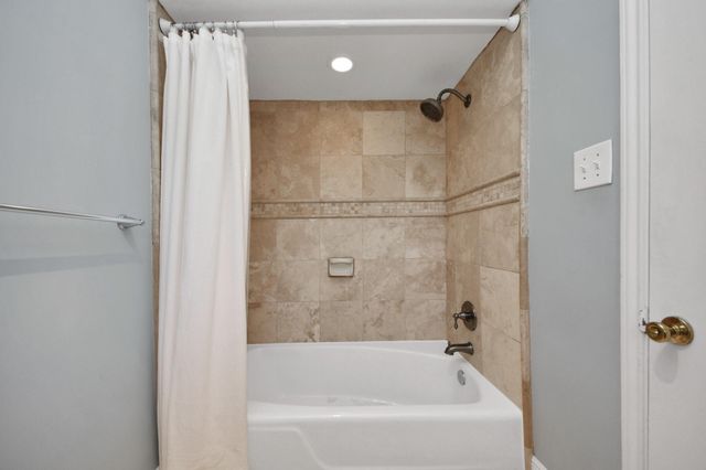 6159 Ella Lee Lane, Houston, TX 77057