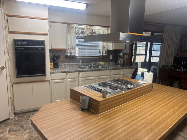 18410 SE 58TH STREET, Ocklawaha, FL 32179