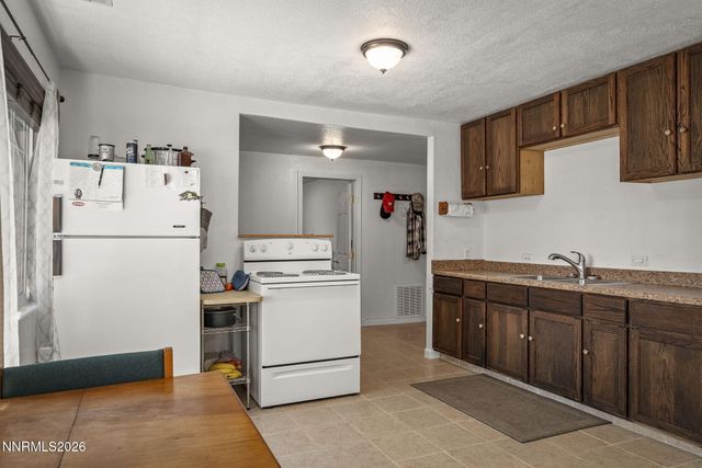 601 12th Street, Sparks, NV 89431