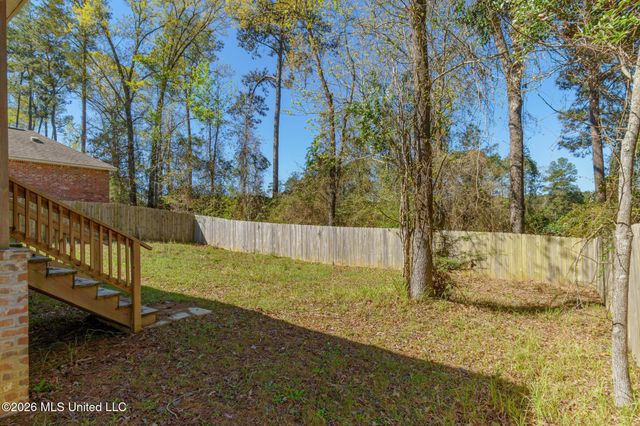 46 Canal Drive, Hattiesburg, MS 39402