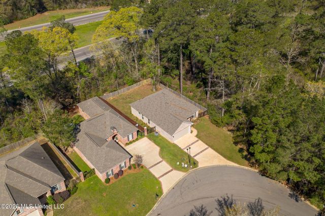 46 Canal Drive, Hattiesburg, MS 39402