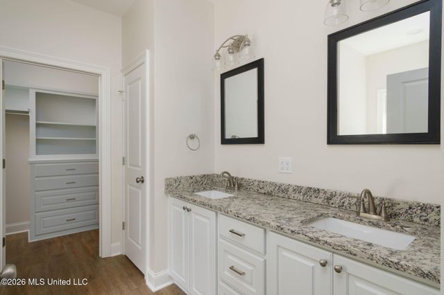 46 Canal Drive, Hattiesburg, MS 39402