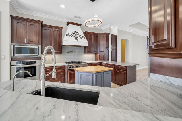 503 Regatta Bay Boulevard, Destin, FL 32541