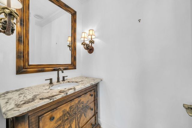 503 Regatta Bay Boulevard, Destin, FL 32541