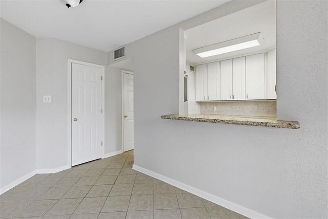 2320 Lake Street, Lake Charles, LA 70601