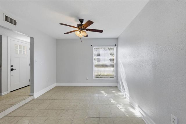 2320 Lake Street, Lake Charles, LA 70601