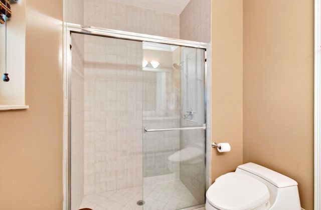 6903 Royal Orchid Circle, Delray Beach, FL 33446