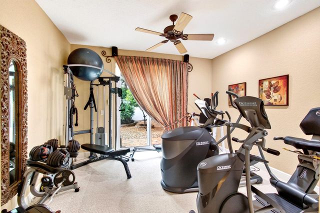 6903 Royal Orchid Circle, Delray Beach, FL 33446