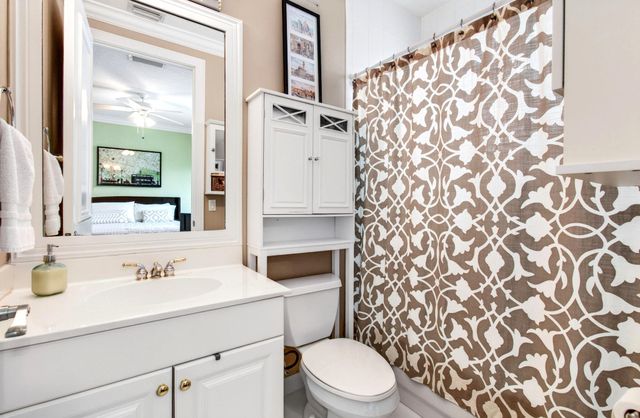 6903 Royal Orchid Circle, Delray Beach, FL 33446