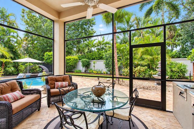 6903 Royal Orchid Circle, Delray Beach, FL 33446