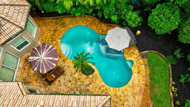 6903 Royal Orchid Circle, Delray Beach, FL 33446
