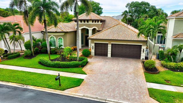 6903 Royal Orchid Circle, Delray Beach, FL 33446