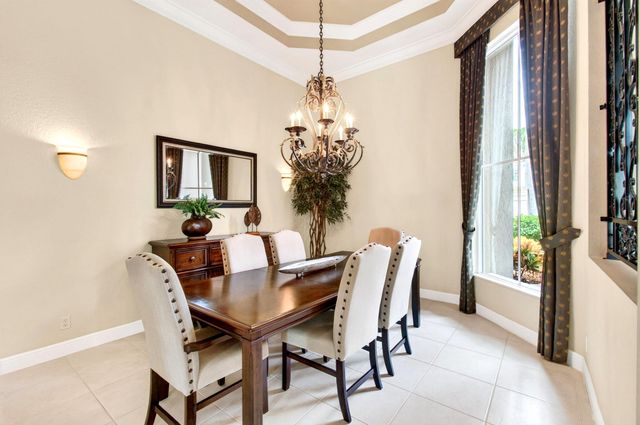 6903 Royal Orchid Circle, Delray Beach, FL 33446