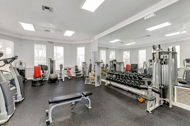6903 Royal Orchid Circle, Delray Beach, FL 33446
