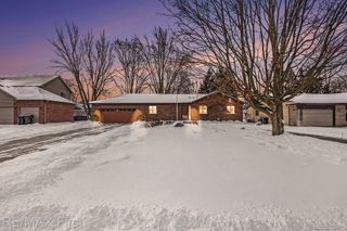 12160 19 Mile Road, Sterling Heights, MI 48313
