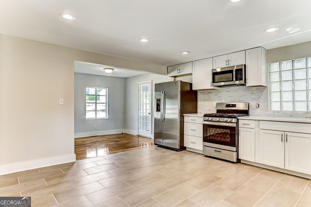 1928 Skidaway Road, Savannah, GA 31404
