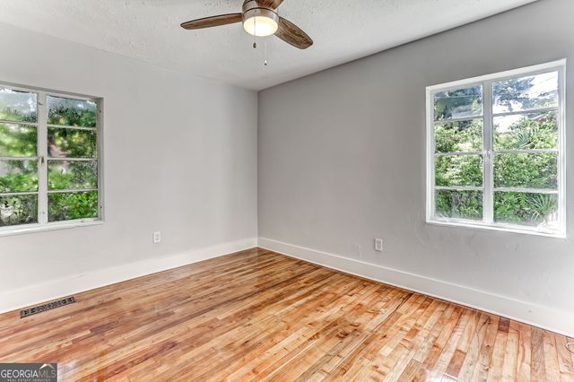 1928 Skidaway Road, Savannah, GA 31404