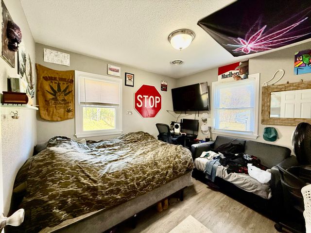 190 North Street, Houston, MO 65483