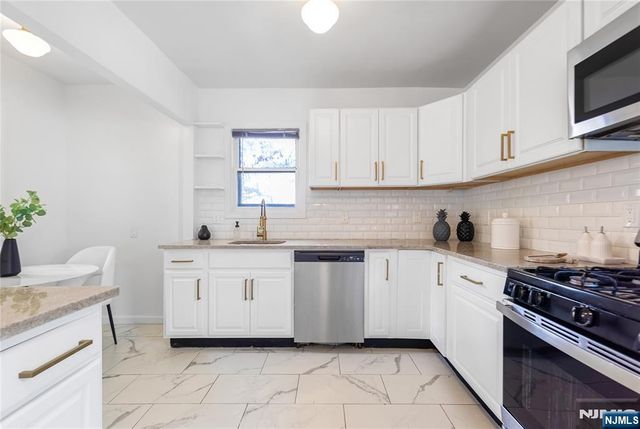 341 Van Buren Avenue, Teaneck, NJ 07666