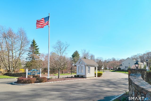 415 Pitkin Hollow 415, Trumbull, CT 06611