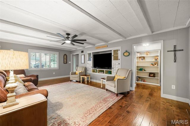 809 N Meadow Lane, Herculaneum, MO 63048