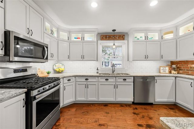 809 N Meadow Lane, Herculaneum, MO 63048