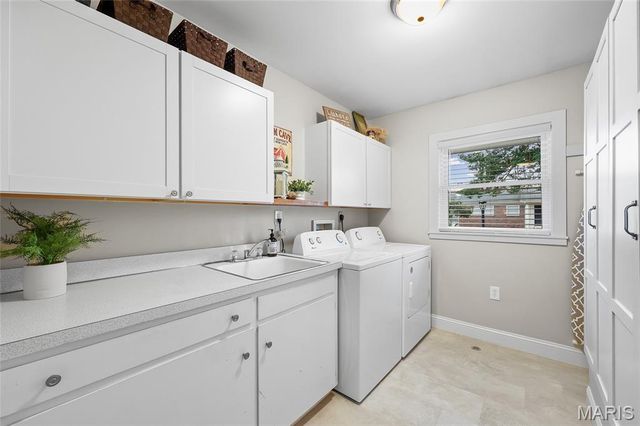 809 N Meadow Lane, Herculaneum, MO 63048