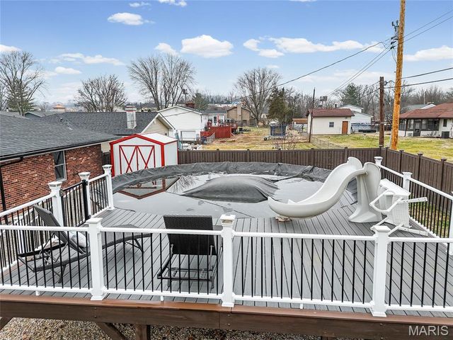 809 N Meadow Lane, Herculaneum, MO 63048