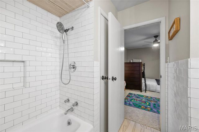 809 N Meadow Lane, Herculaneum, MO 63048