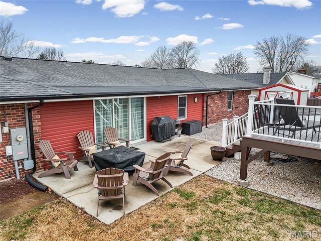 809 N Meadow Lane, Herculaneum, MO 63048