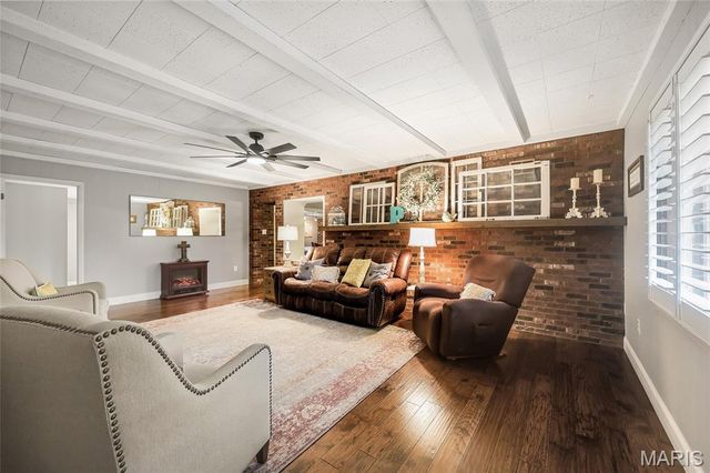 809 N Meadow Lane, Herculaneum, MO 63048