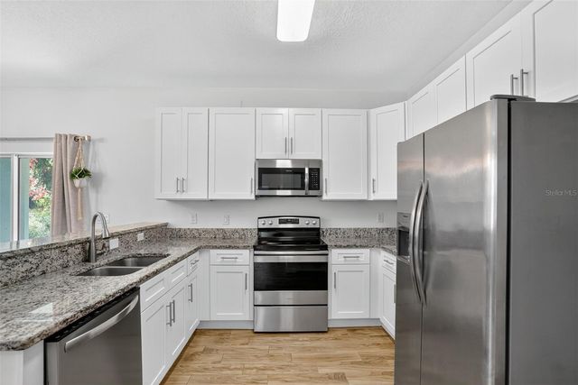 246 PINEVIEW DRIVE, Oviedo, FL 32765