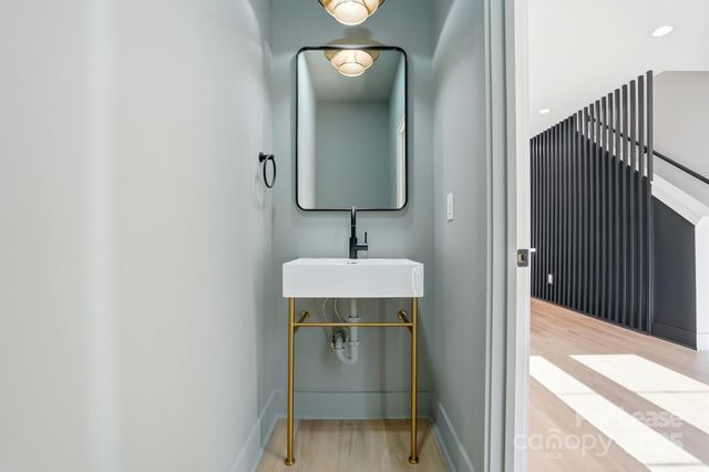 1310 Carolyn Drive, Charlotte, NC 28205