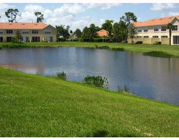 1176 Pinewood Lake Court, Greenacres, FL 33415