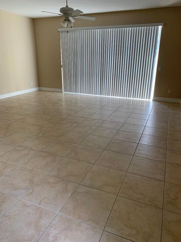 1176 Pinewood Lake Court, Greenacres, FL 33415