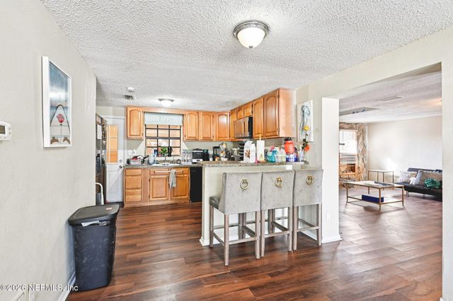 2914 CARLEON Road, Jacksonville, FL 32218