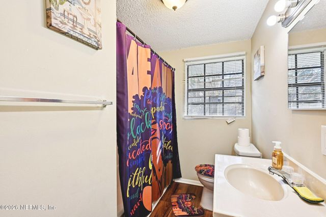 2914 CARLEON Road, Jacksonville, FL 32218