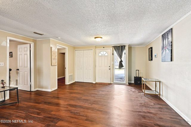 2914 CARLEON Road, Jacksonville, FL 32218