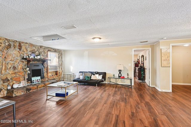 2914 CARLEON Road, Jacksonville, FL 32218