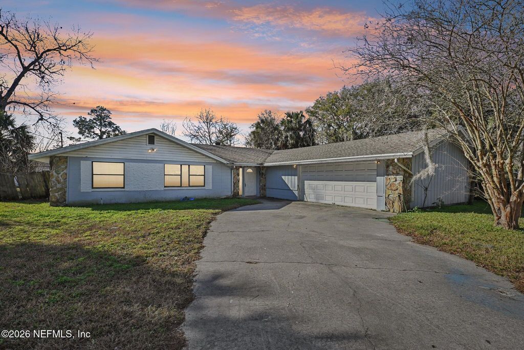 2914 CARLEON Road, Jacksonville, FL 32218