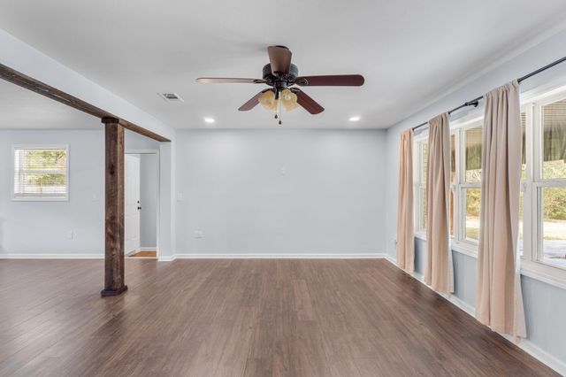 4962 Antioch Road, Crestview, FL 32536