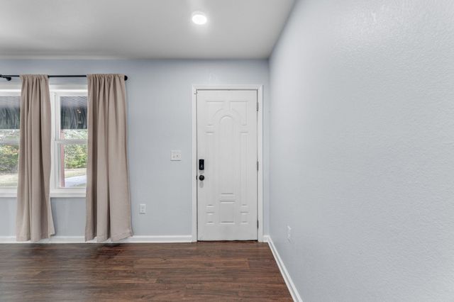 4962 Antioch Road, Crestview, FL 32536