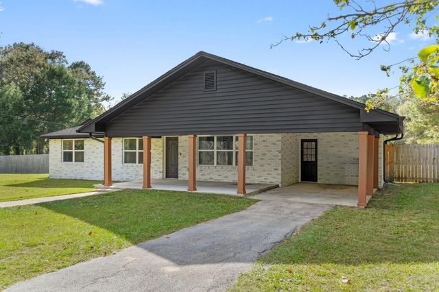 4962 Antioch Road, Crestview, FL 32536