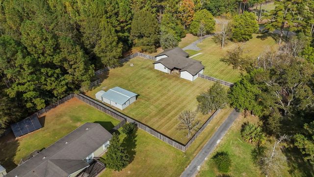 4962 Antioch Road, Crestview, FL 32536
