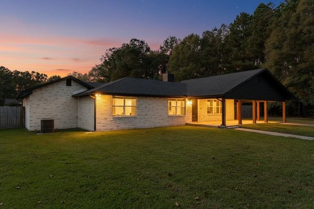 4962 Antioch Road, Crestview, FL 32536