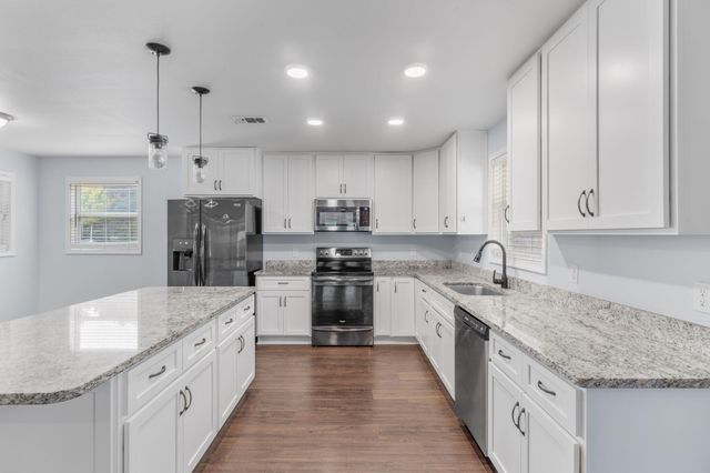 4962 Antioch Road, Crestview, FL 32536