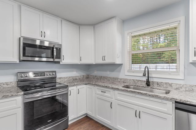 4962 Antioch Road, Crestview, FL 32536