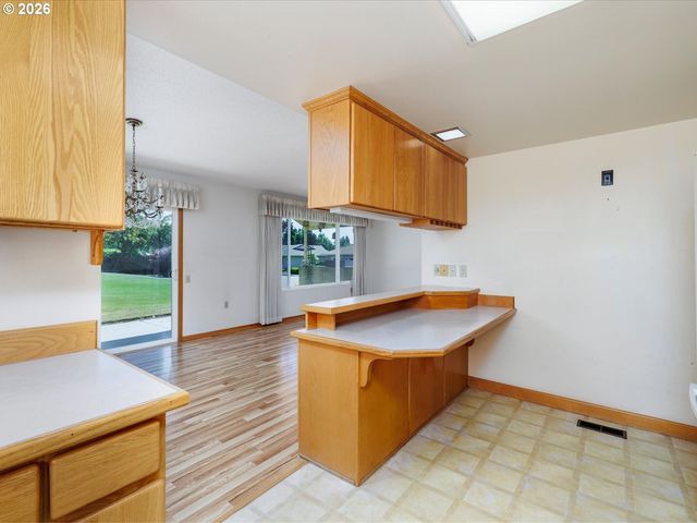 16205 Sw KING CHARLES Ave, King City, OR 97224