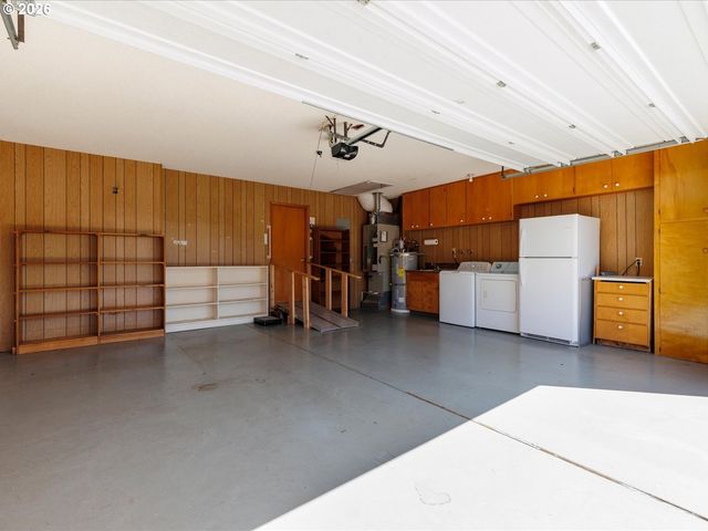 16205 Sw KING CHARLES Ave, King City, OR 97224