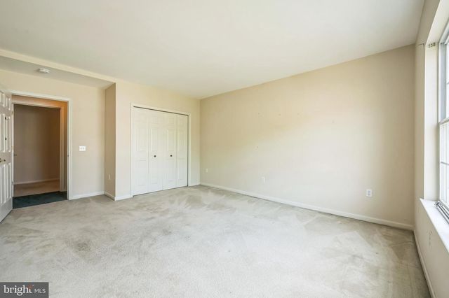 29 AVENROWE CT, Fairless Hills, PA 19030
